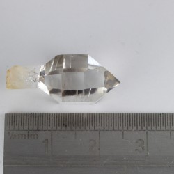 Quartz crystal 16ct