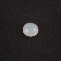 Opaque 5.1mm round Moonstone